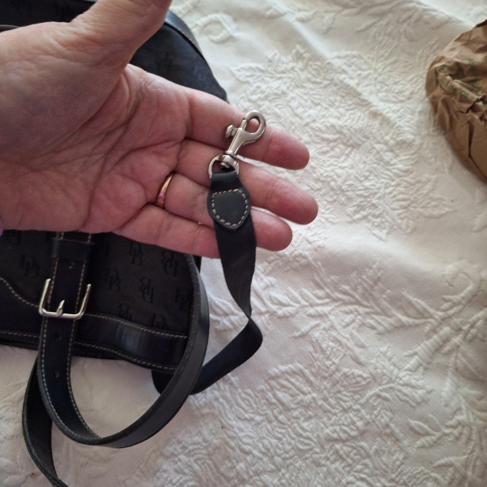 Dooney and bourke Vintage Leather & fabric bag. - Picture 5 of 12